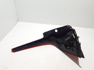 VOLVO XC60 (2017–2026) Tagumine nurgatuli 31655359 - 7