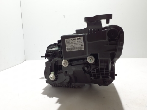 VOLVO EX30 I (2023–2026) Esituli 80000628 - 3