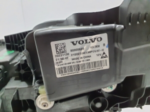 VOLVO EX30 I (2023–2026) Esituli 80000628 - 4