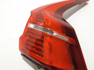 VOLVO XC60 (2017–2026) Eckleuchte hinten 32228915 - 5