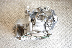 Ford Kuga (2012–2019) Gearbox CV6P7000DB - 4