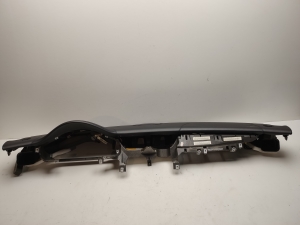   Armatuurlaud ja selle osad  - A2196800087 