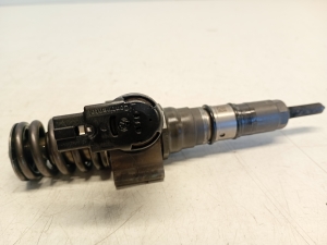 Volkswagen Passat B6 (2005–2010) Kütusepihusti 03G130073S - 2