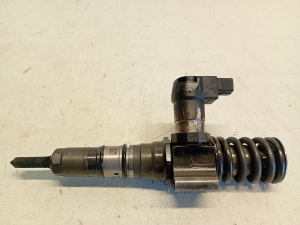 Injektor Einspritzdüse - 03G130073S