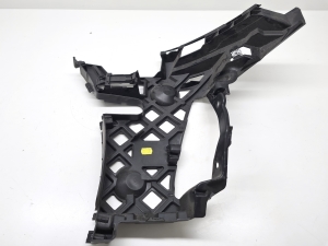 Volkswagen ID 7 E (2024–2026) Esikaitseraua kinnitus 14A807883 - 2