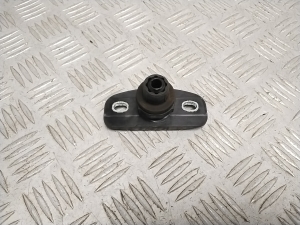   Radiator bracket  -  