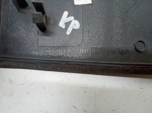 Citroen Berlingo (2008–2018) Priekšējā spārna cita detaļa 9682179077 - 3