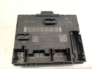 Boîtier de commande de porte avant - 5Q0959393E