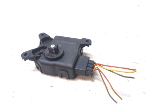 Opel Vectra C (2002–2008) Salongi soojenduse klapi mootor 6NN008298 - 2