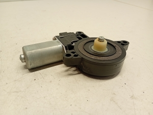 Mazda 3 (2009–2013) Priekšējo durvju logu pacēlāja motoriņš CM0123030 - 2