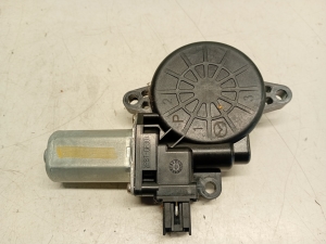 Mazda 3 (2009–2013) Priekšējo durvju logu pacēlāja motoriņš CM0123030 - 4