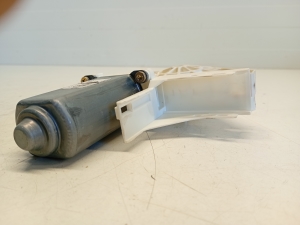 Volkswagen Golf V (2003–2009) Front door window regulator motor 1K4837401G - 5