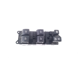 Mitsubishi Outlander (2012–2021) Fensterheberschalter vorne 8608A417 - 2