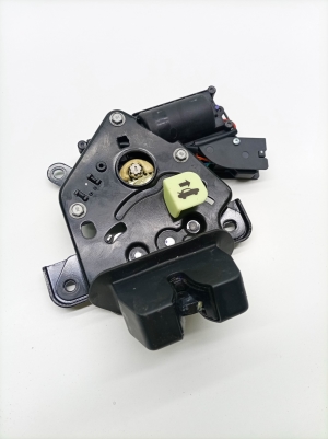 Tesla Model Y Y (2020–2026) Trunk lid lock 150060400B - 2