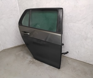 Rear side doors