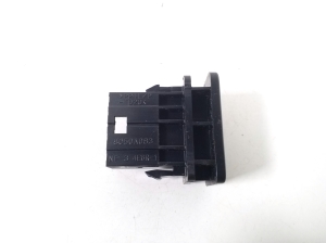 Mitsubishi Outlander (2012–2021) Other switch 8050A083 - 2