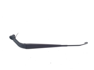 Mitsubishi Outlander (2012–2021) Wischerarm vorne 8250A586 - 2