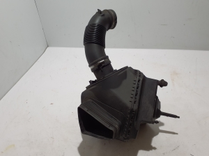   Boîtier de filtre à air  - 4K0133838L 