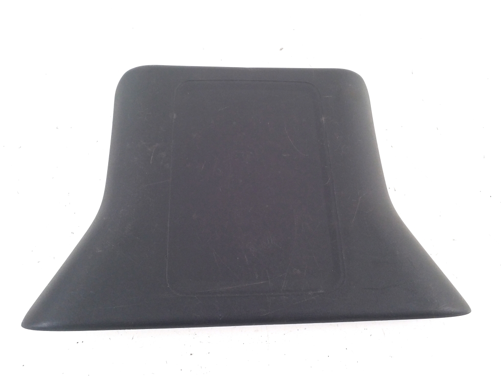 Mitsubishi Outlander (2012–2021) Battery cover 7272A086 Mitsubishi Outlander (2012–2021) Battery cover 7272A086