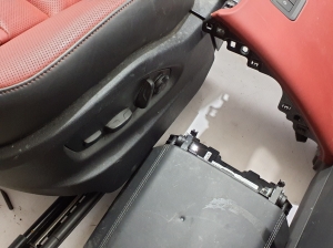 Porsche Cayenne (92A) (2017–2026) Interior and its parts - 10