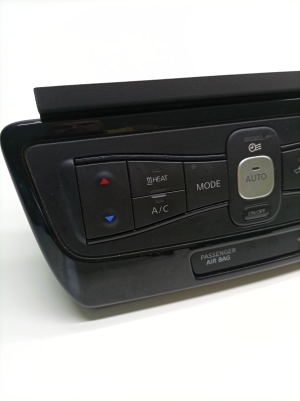 NISSAN Leaf II (2017–2026) Heater control panel 275005SE0A - 2