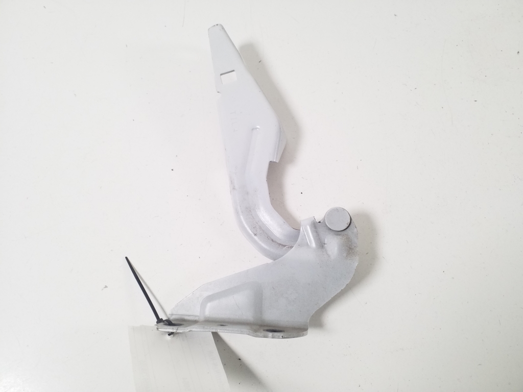 Mitsubishi Outlander (2012–2021) Hood hinge MN175241 Mitsubishi Outlander (2012–2021) Hood hinge MN175241