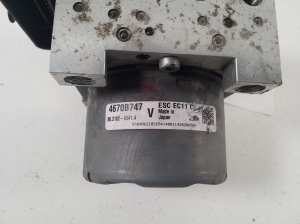 Mitsubishi Outlander (2012–2021) ABS bloks 4670B747 - 3