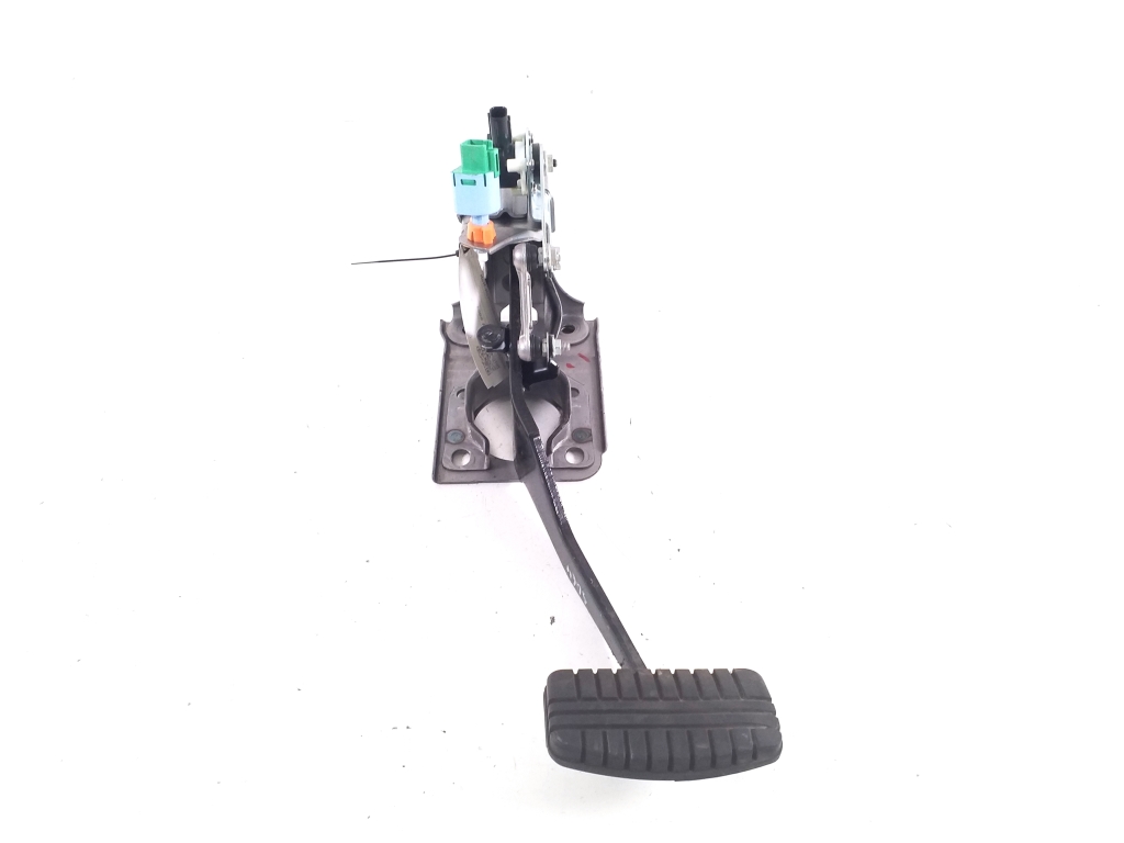 Mitsubishi Outlander (2012–2021) Piduripedaal 4620A354 Mitsubishi Outlander (2012–2021) Piduripedaal 4620A354