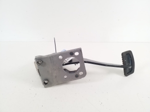 Mitsubishi Outlander (2012–2021) Piduripedaal 4620A354 - 4