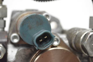 Mazda 6 (2012–2026) Fuel pump SH0113800B - 4