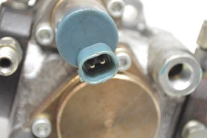 Mazda 6 (2012–2026) Fuel pump SH0113800D - 4