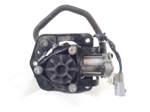 Mitsubishi Outlander (2012–2021) Vaakumpump 4641A020 - 2