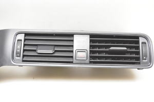 Volkswagen Jetta (2010–2017) Instrument cluster trim - 5