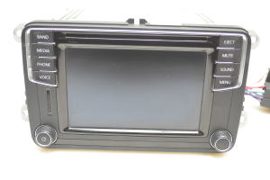 Volkswagen Jetta (2010–2017) Audio, Video, Navigation 5C0035200 - 4