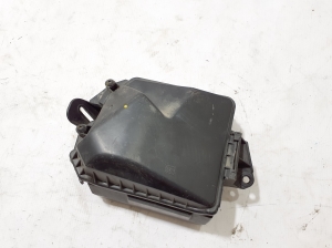 Sicherungskastengehäuse unter der Motorhaube - 8200587123