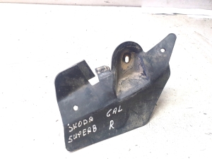 Skoda Superb (2008–2015) Dubļu sargs 3T0853834A - 3