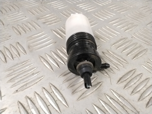 VOLVO XC60 (2008–2017) Front windshield washer pump 1028284001 - 3