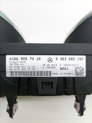 Mercedes Benz ML-Class 166 (2011–2015) Mērinstrumentu panelis A1669007410 - 5