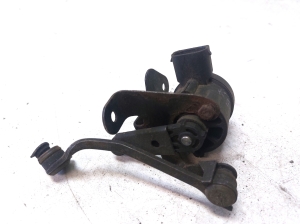 Mercedes Benz E-Class W210 (1995–2002) Niveausensor vorne 0105427517 - 2