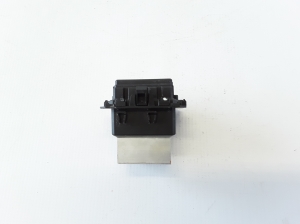 RENAULT Megane III (2008–2016) Jahutusventilaatori relee T1017845R - 2