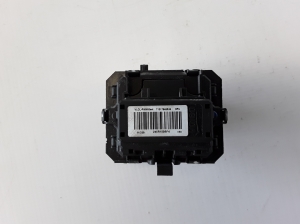 RENAULT Megane III (2008–2016) Jahutusventilaatori relee T1017845R - 3