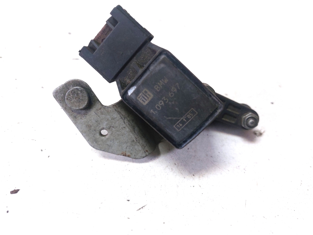 BMW 6 SERIES E63 (2003–2010) Front ride height sensor 1093697 BMW 6 SERIES E63 (2003–2010) Front ride height sensor 1093697