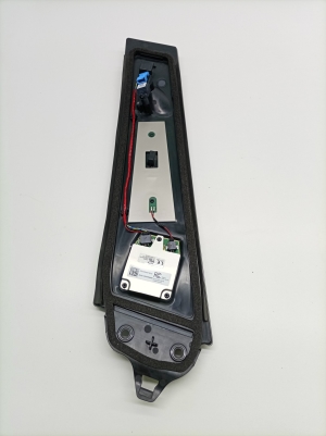 Tesla Model 3 3 (2016–2024) Außenverkleidung der Mittelsäule 110043700C - 4