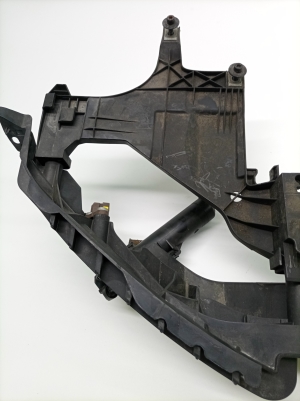 AUDI A4 B8 (2007–2016) Scheinwerferhalter 1301073054 - 5