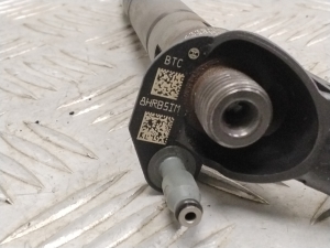 AUDI Q8 (2018–2026) Fuel injector 059130277FE - 4