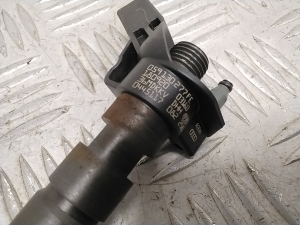 AUDI Q8 (2018–2026) Fuel injector 059130277FE - 5