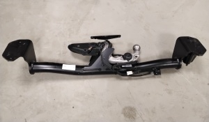 Tow hitch - 5A63E20