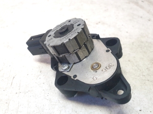 Opel Omega B (1994–2003) Salongi soojenduse klapi mootor 090512499 - 3