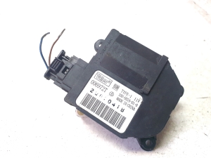 Opel Insignia (2008–2017) Salongi soojenduse klapi mootor 1000024010 - 4