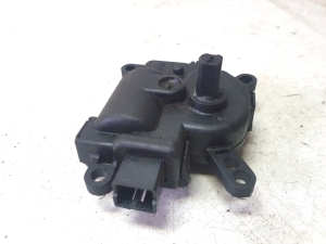 Ford Mondeo III (2000–2007) Salongi soojenduse klapi mootor 1S7H19B634BA - 2